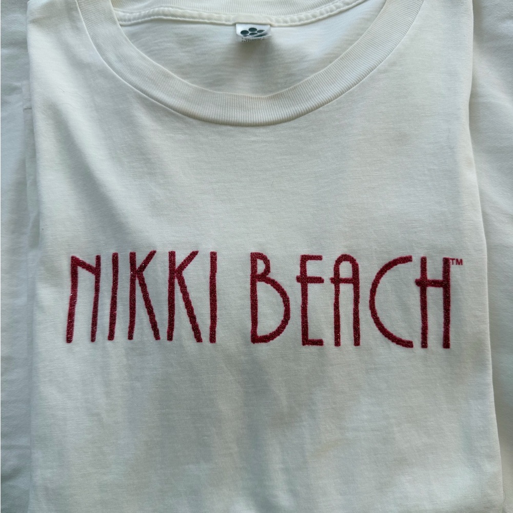 Nikki Beach White T-Shirt vintage Size L fits like M ❤️ frim St  Barth
